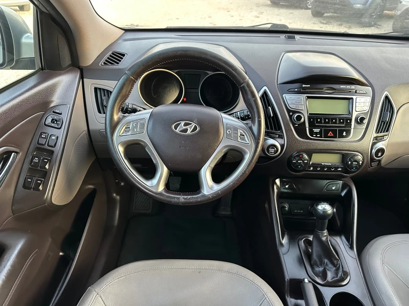 Hyundai IX35 2.0//КОЖА//FULL//4X4//EXECUTIVE//163KS, снимка 10 - Автомобили и джипове - 48064707