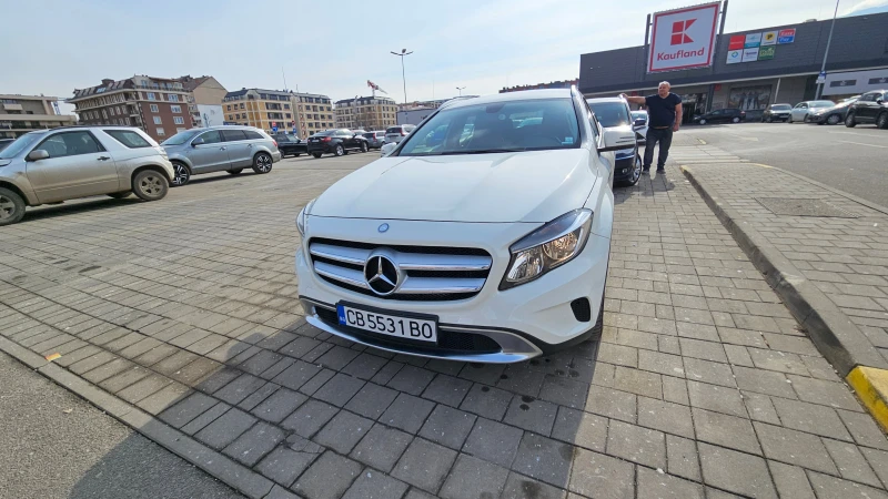 Mercedes-Benz GLA 200, снимка 3 - Автомобили и джипове - 52717437