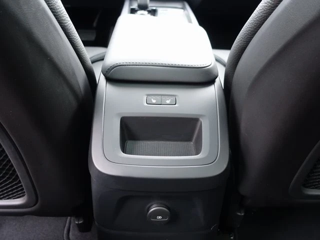 Volvo XC60 T6 AWD Plus Dark, снимка 15 - Автомобили и джипове - 53100568