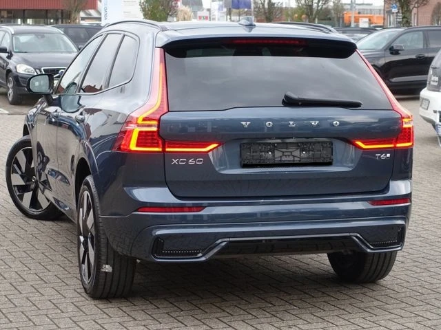 Volvo XC60 T6 AWD Plus Dark, снимка 4 - Автомобили и джипове - 53100568
