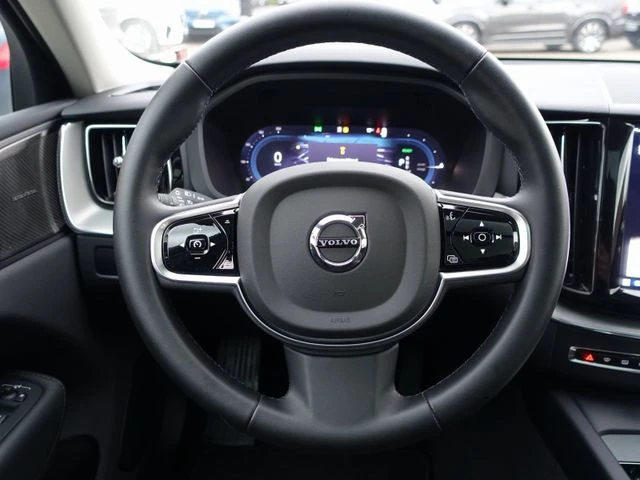 Volvo XC60 T6 AWD Plus Dark, снимка 8 - Автомобили и джипове - 53100568