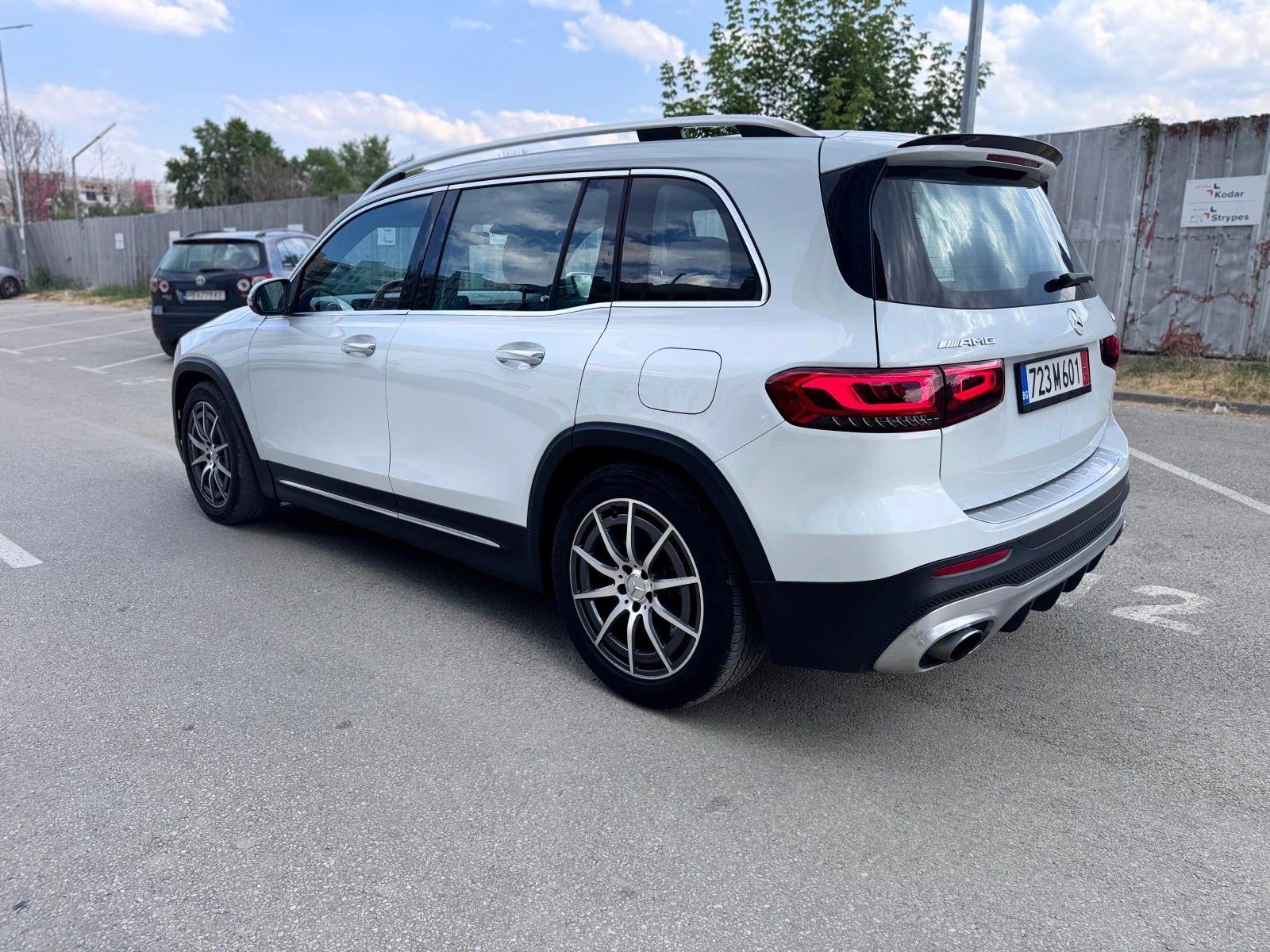 Mercedes-Benz GLB 35AMG* 2022* 4MATIC* 6+ 1* TOP*  - изображение 8