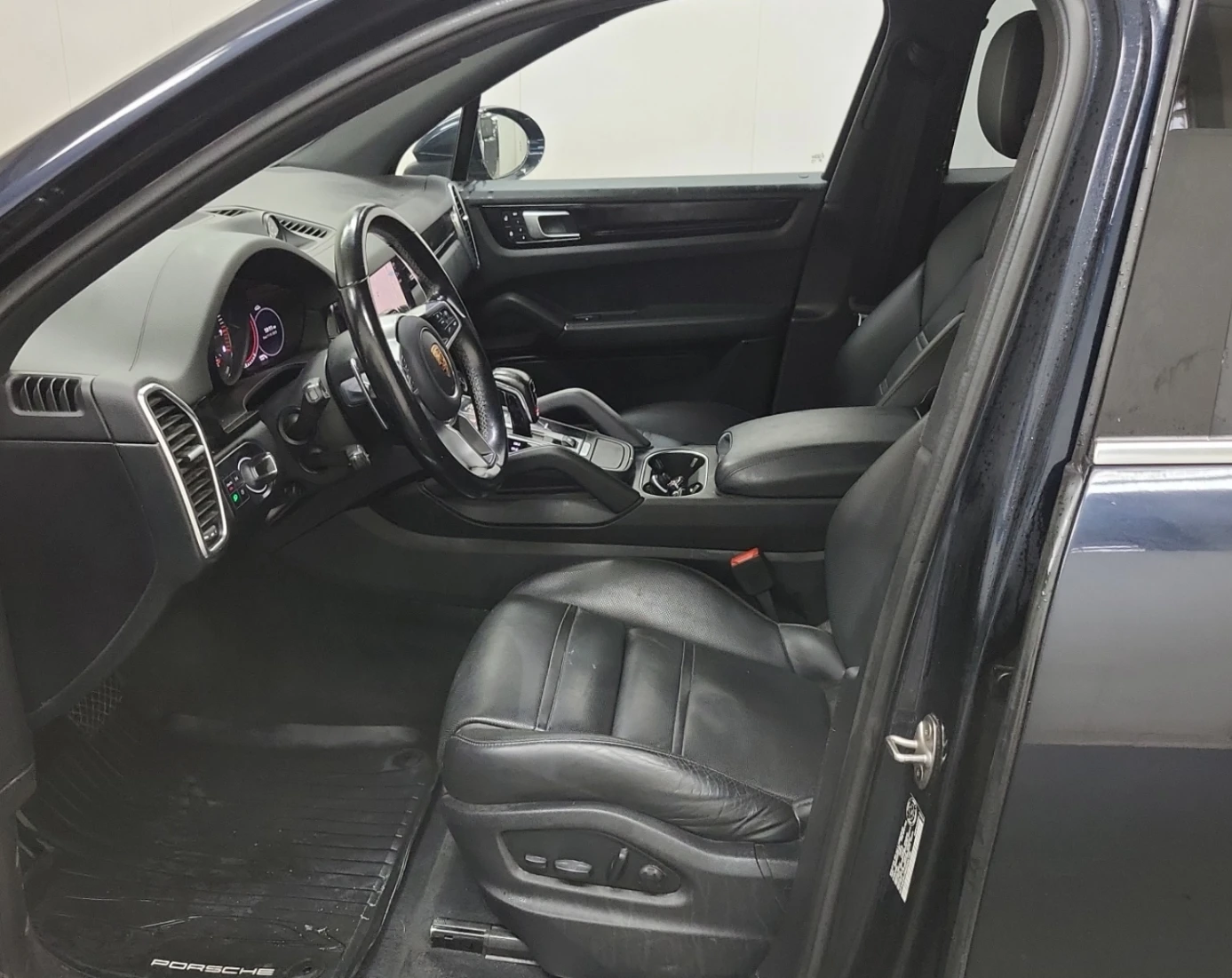 Porsche Cayenne E-Hybrid* Head Up* Adaptive Cruise* Night Vision*  - изображение 7