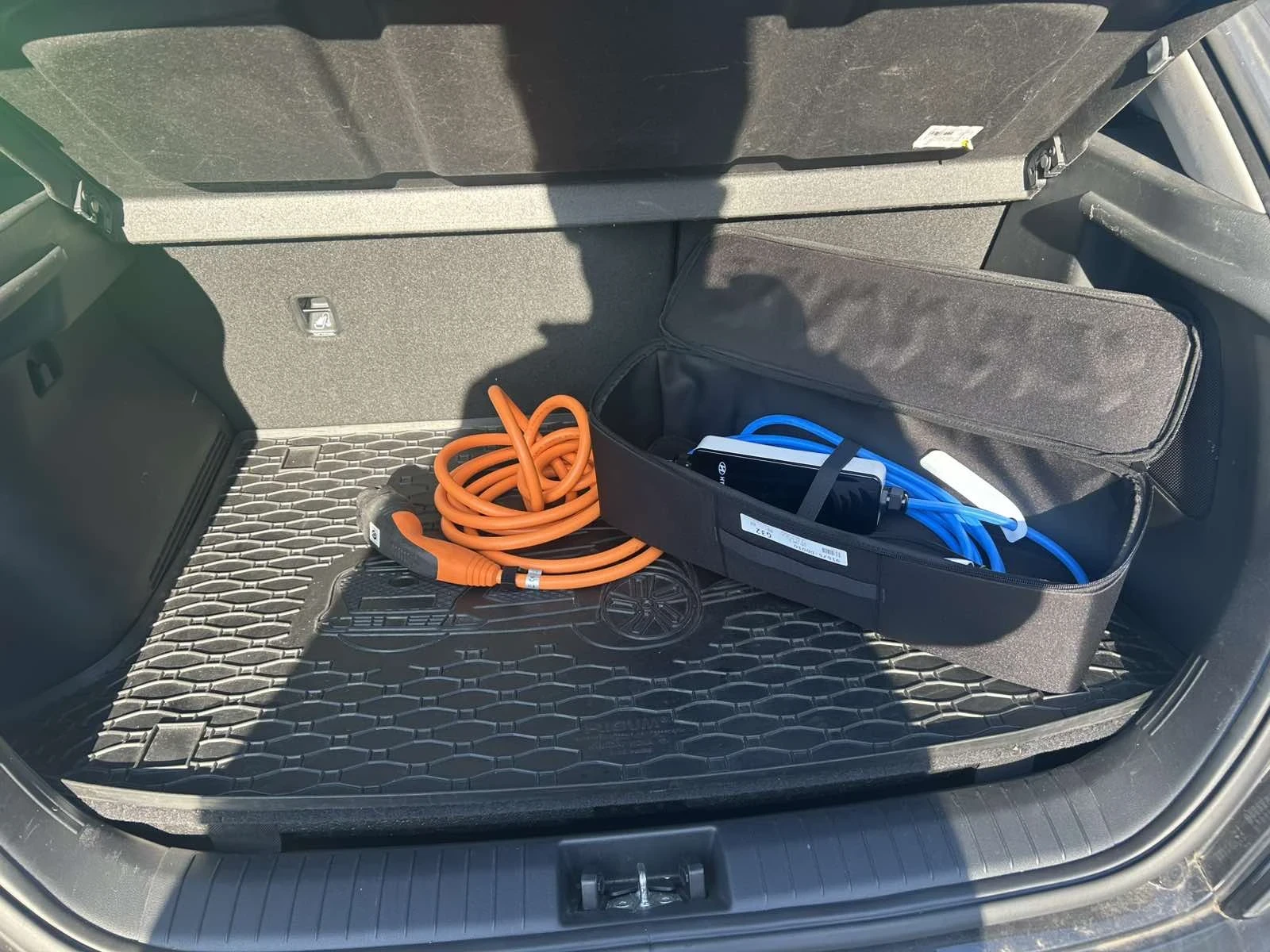 Hyundai Kona 64KWh/PRIME/ГАРАНЦИЯ/SOH100%/BLUELINK, снимка 15 - Автомобили и джипове - 53476855