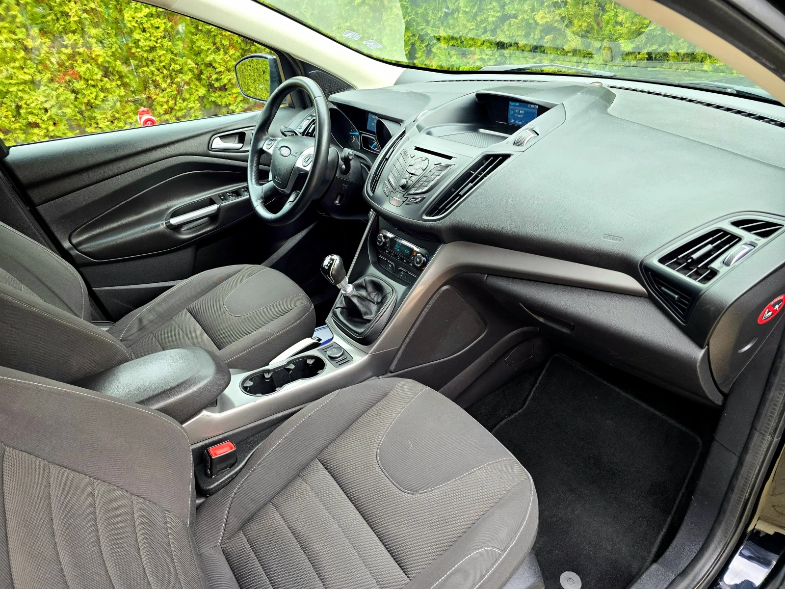 Ford Kuga 2.0TDCI 150KC, снимка 12 - Автомобили и джипове - 53725113