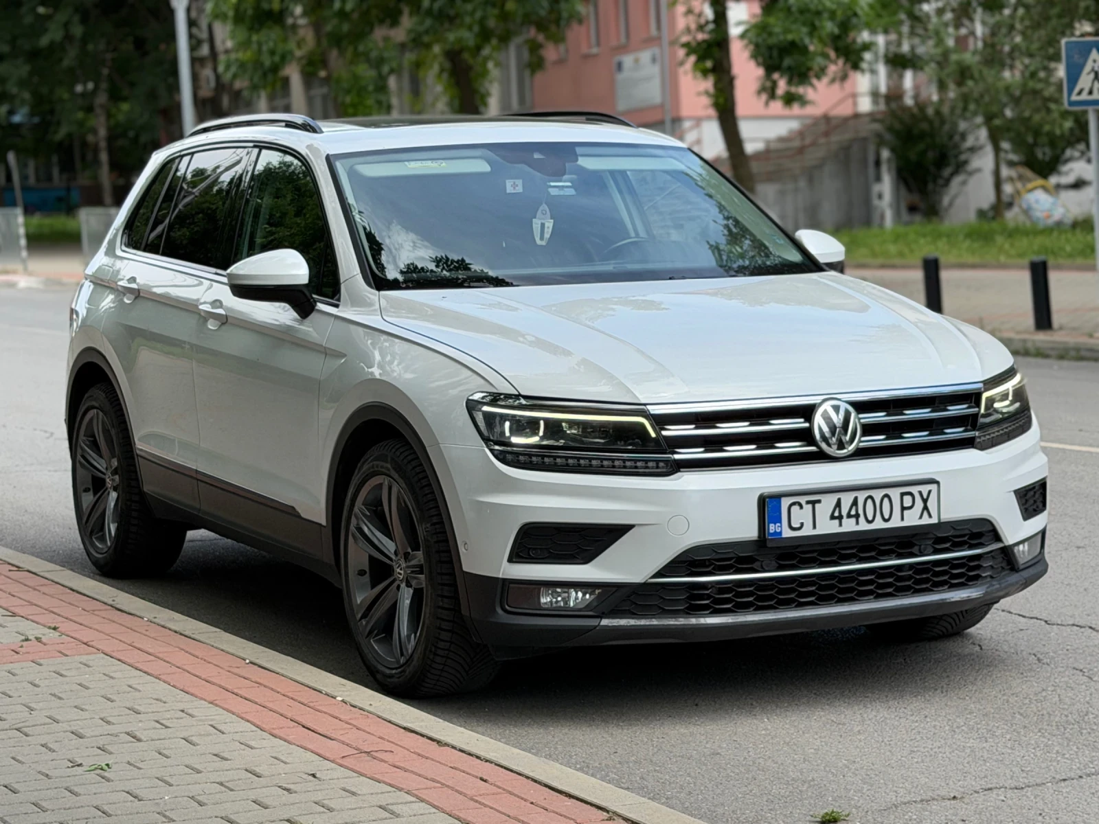 VW Tiguan 2.0TDI 150HP DSG, снимка 3 - Автомобили и джипове - 54836287