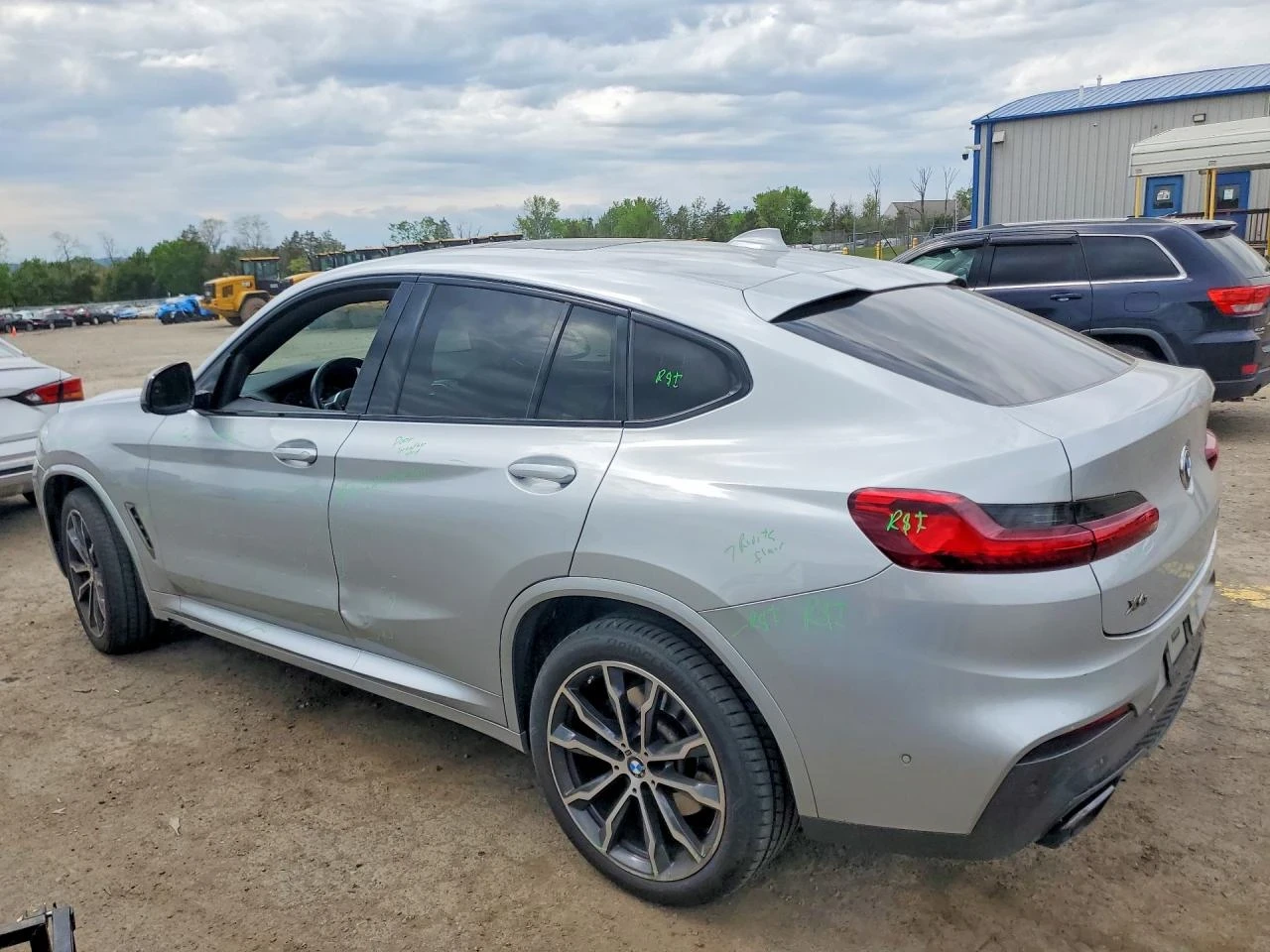 BMW X4 M40i* Distronic* Harman Kardon* Adaptive* Digital, снимка 4 - Автомобили и джипове - 54837430