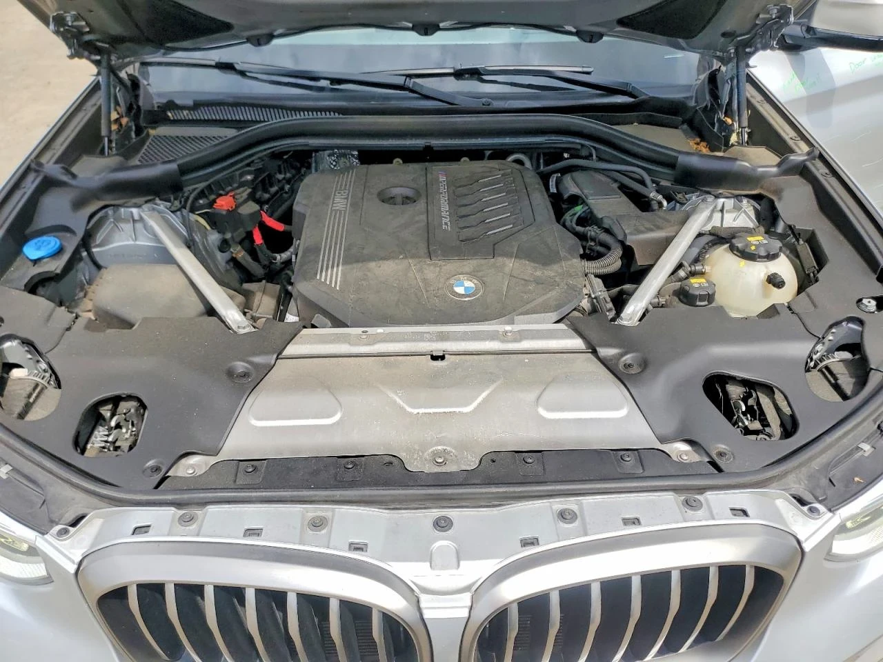 BMW X4 M40i* Distronic* Harman Kardon* Adaptive* Digital, снимка 10 - Автомобили и джипове - 54837430
