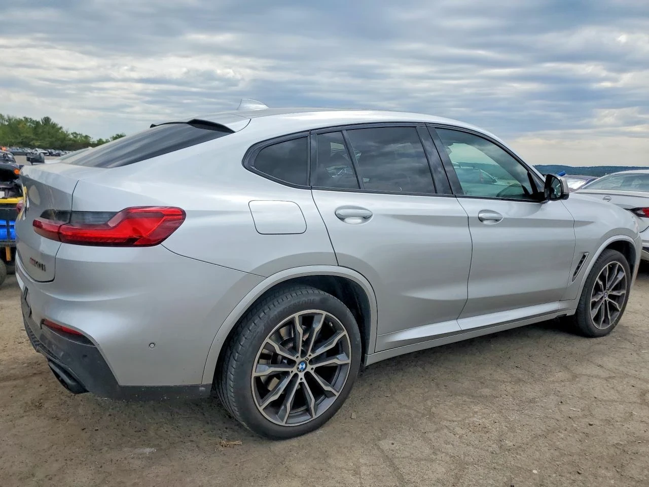 BMW X4 M40i* Distronic* Harman Kardon* Adaptive* Digital, снимка 6 - Автомобили и джипове - 54837430