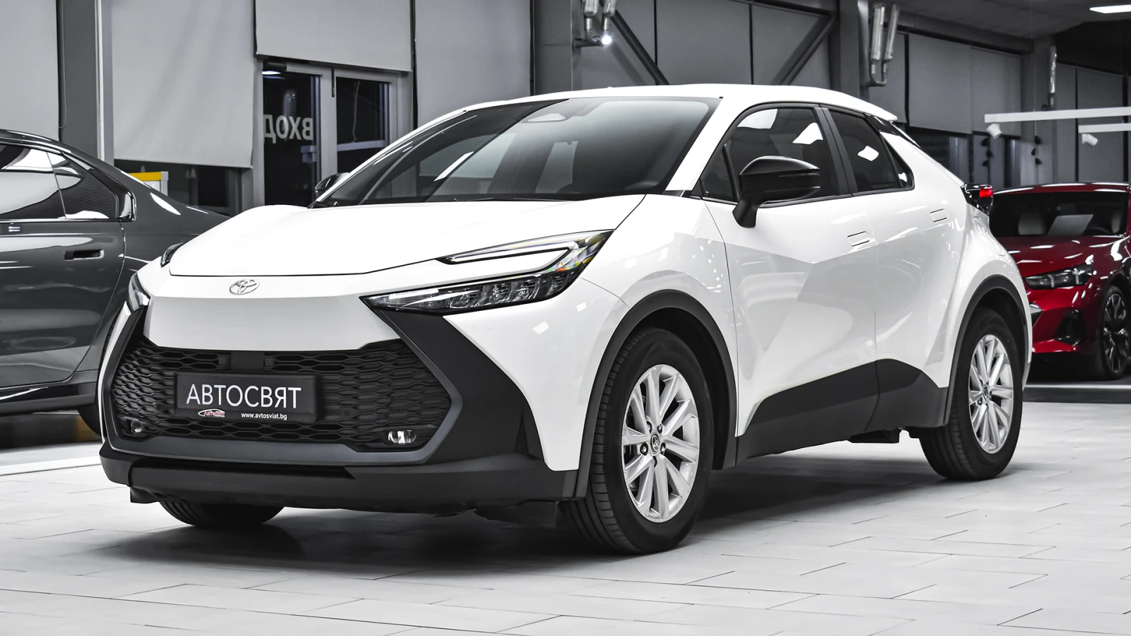 Toyota C-HR CULT 1.8 Hybrid Automatic, снимка 4 - Автомобили и джипове - 54912072