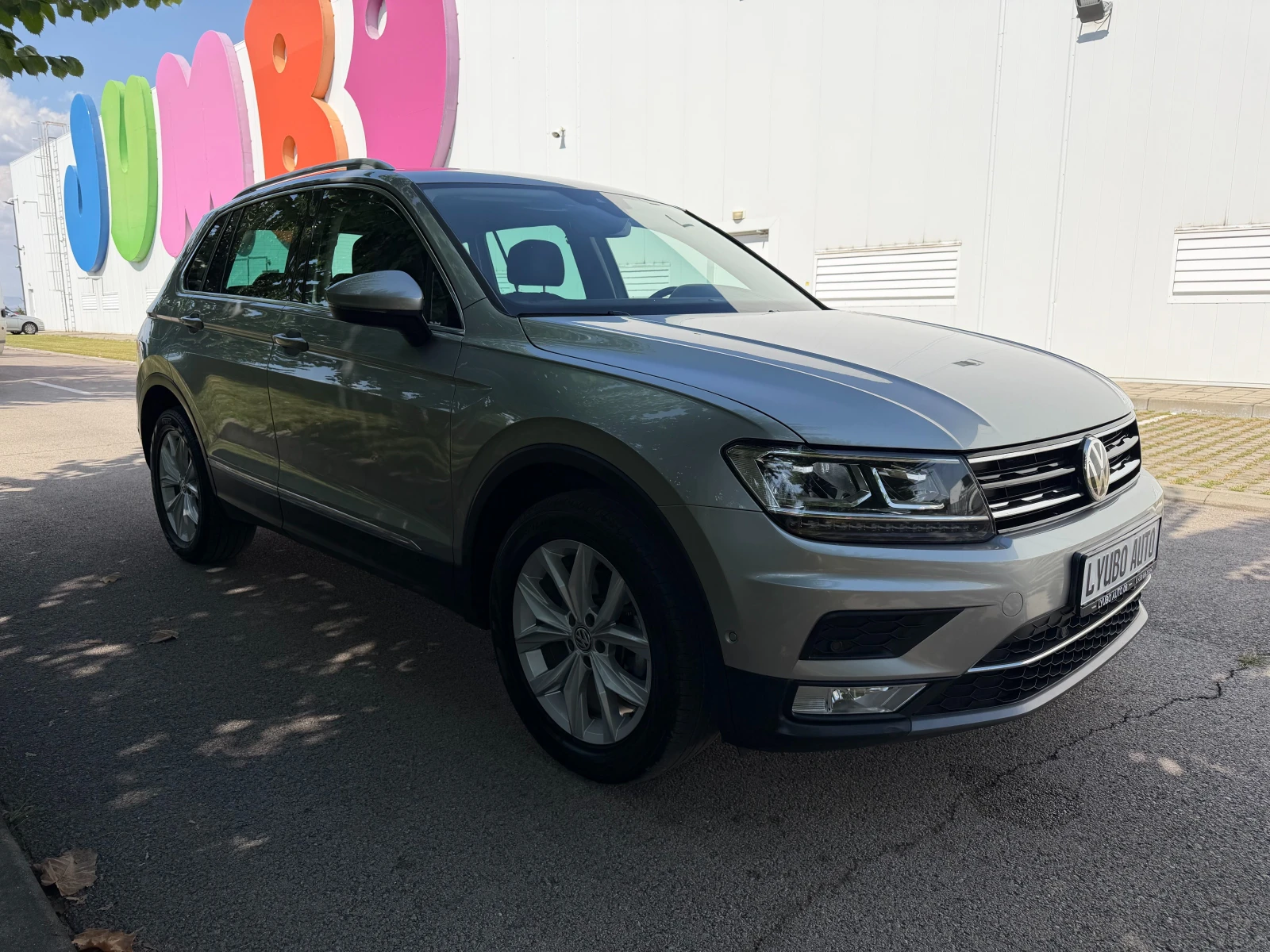 VW Tiguan 2.0 TDI 4Motion DSG VIRTUAL ACC LED 129 000км TOP , снимка 3 - Автомобили и джипове - 55904844
