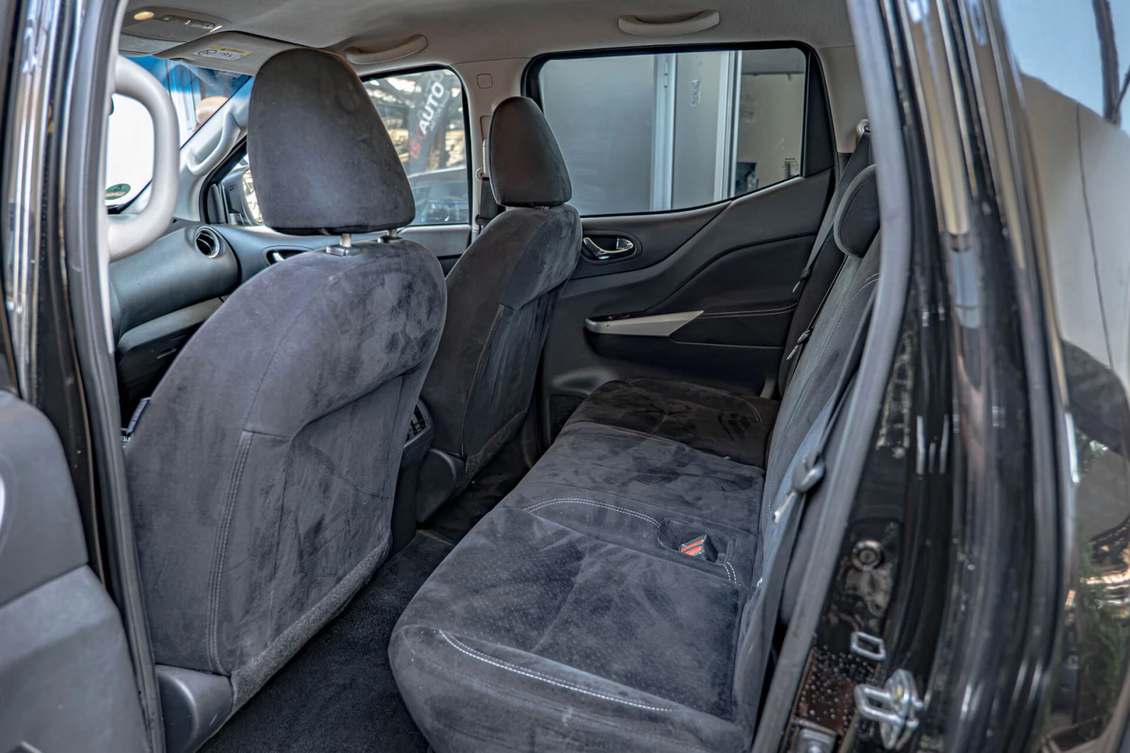 Nissan Navara NP300/Камера 360/Подгрев/AWD, снимка 8 - Автомобили и джипове - 56025696