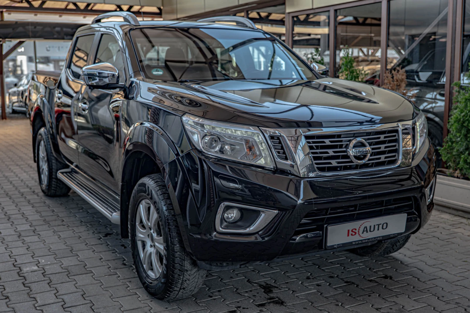 Nissan Navara NP300/Камера 360/Подгрев/AWD, снимка 2 - Автомобили и джипове - 56025696