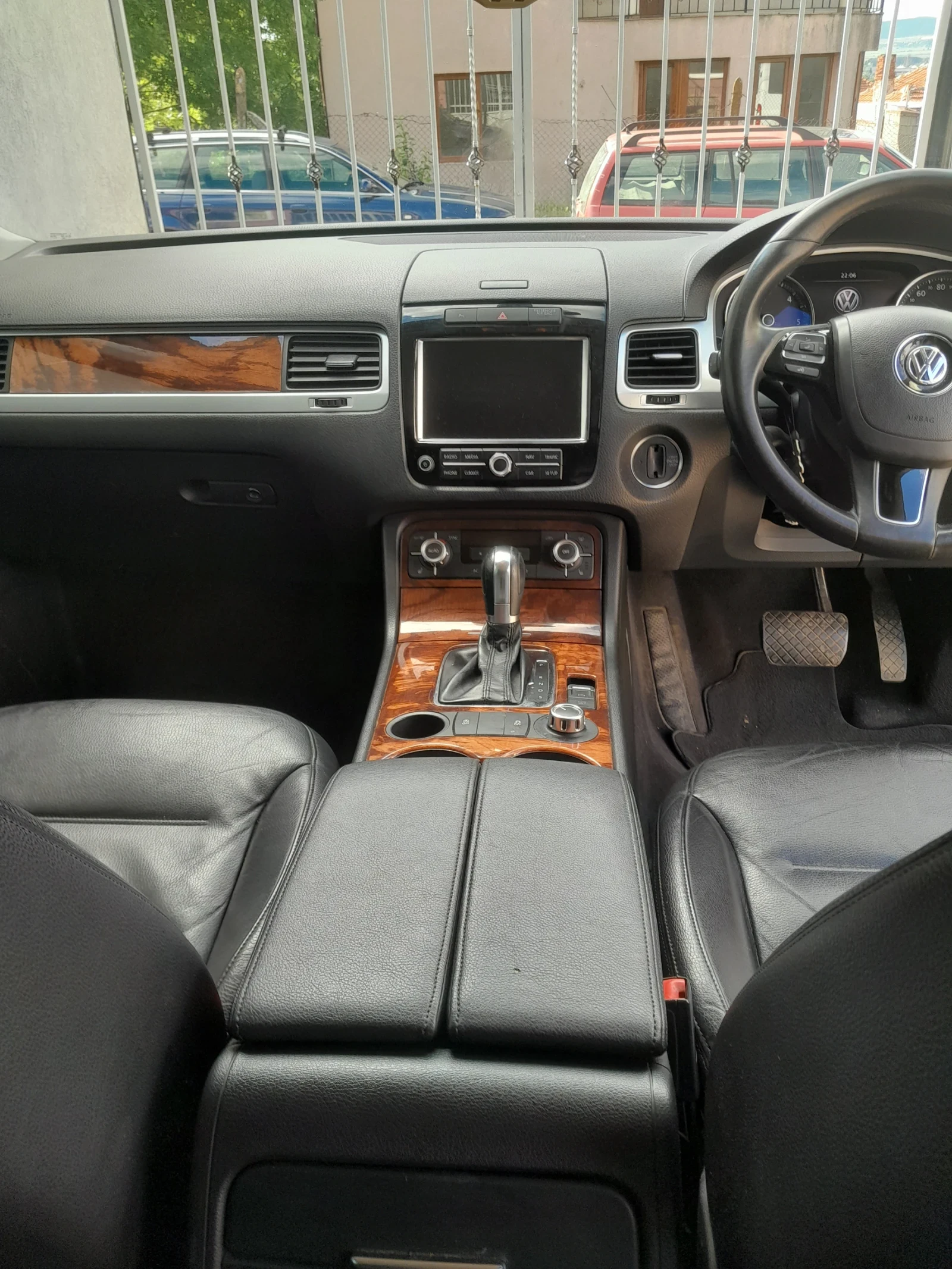 VW Touareg, снимка 7 - Автомобили и джипове - 56213112