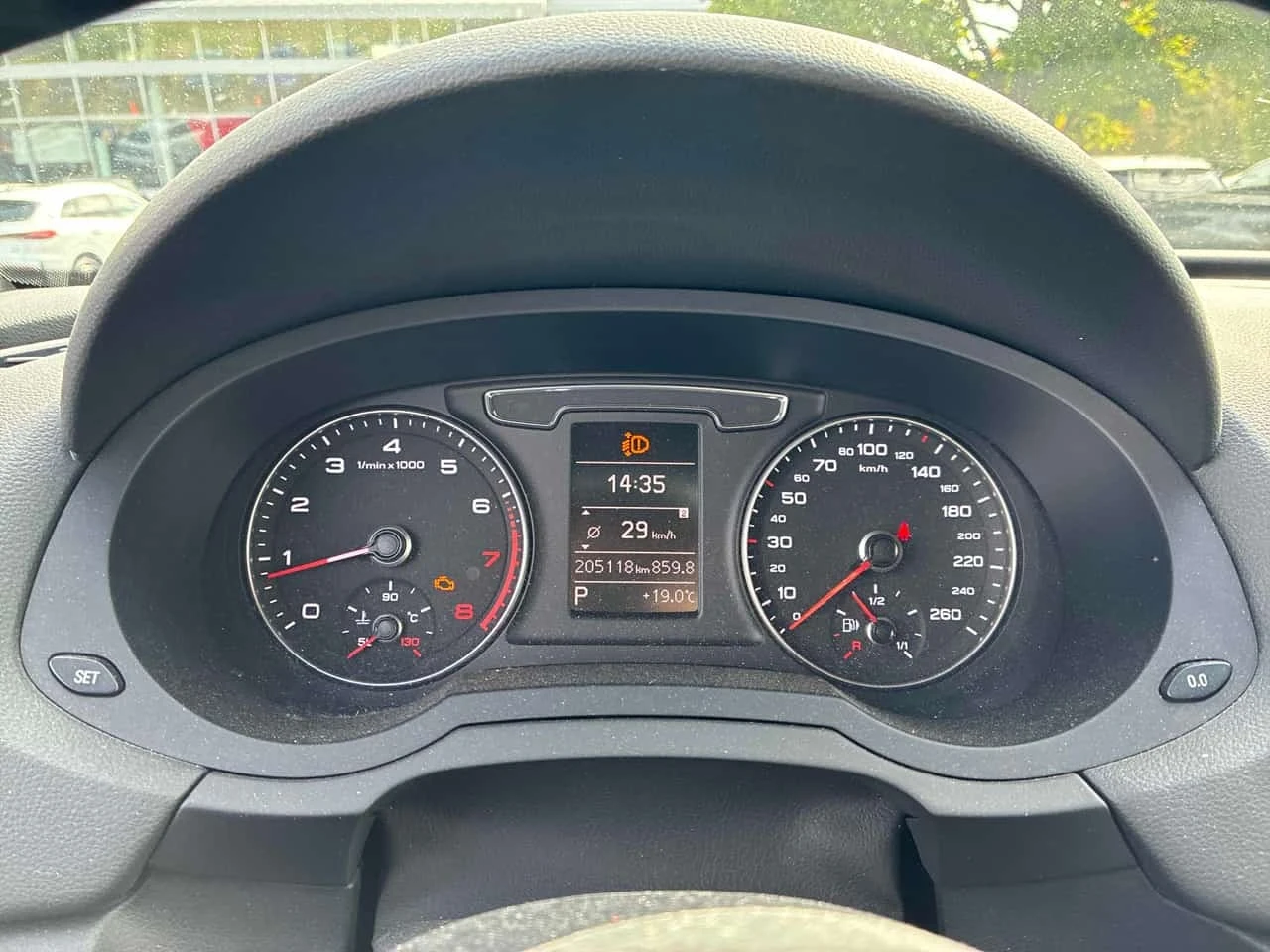 Audi Q3 * Komfort * CARFAX * ОПЦИЯ ЗА ФИНАНСИРАНЕ * , снимка 8 - Автомобили и джипове - 56305617