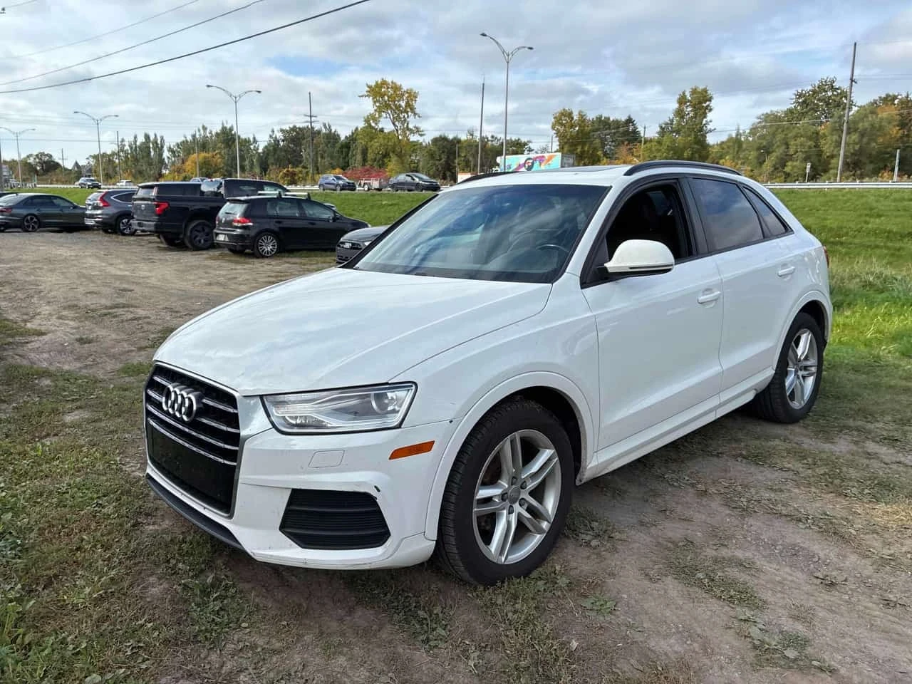 Audi Q3 * Komfort * CARFAX * ОПЦИЯ ЗА ФИНАНСИРАНЕ * 