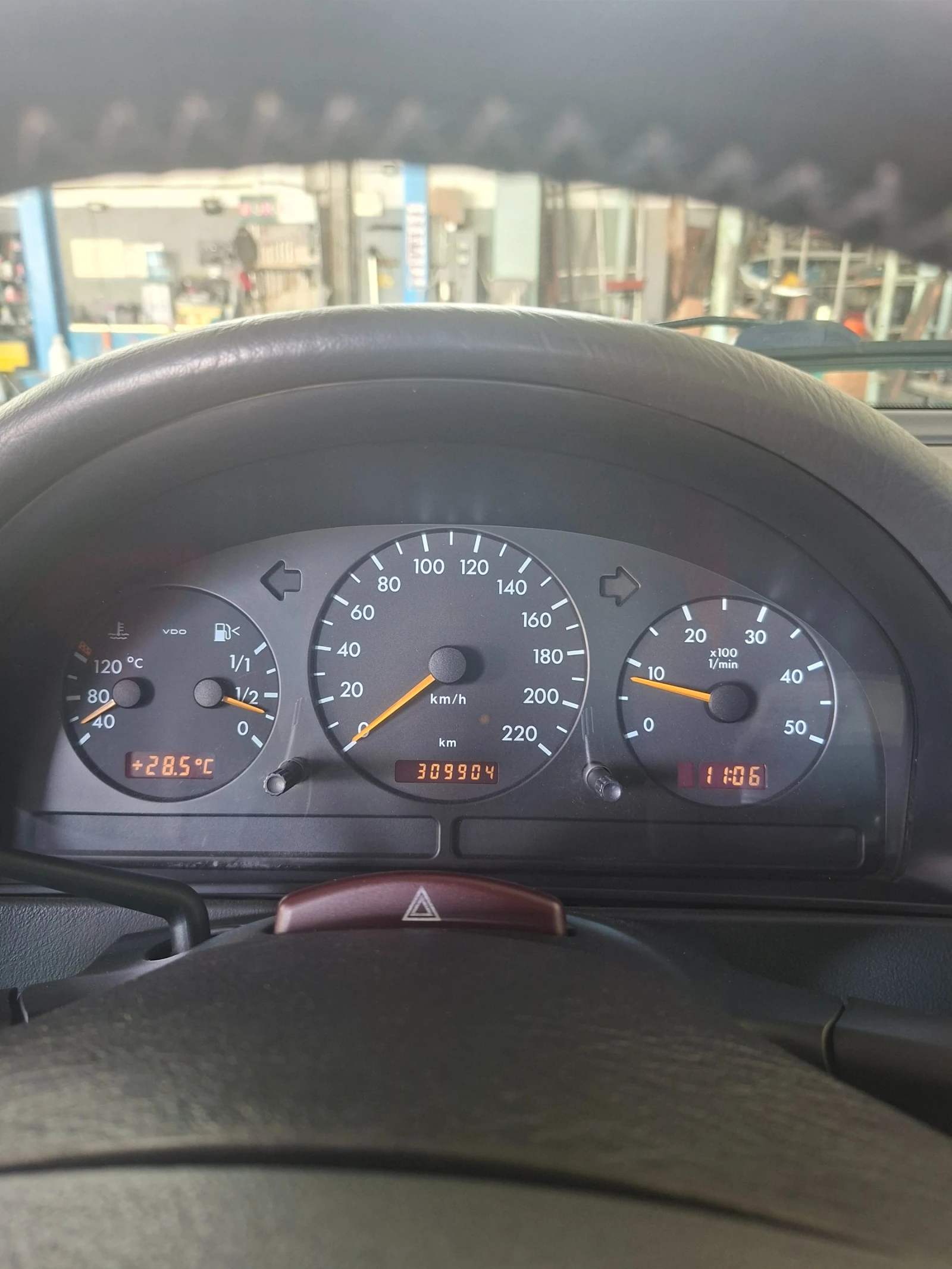 Mercedes-Benz ML 270 CDI, снимка 6 - Автомобили и джипове - 56430882