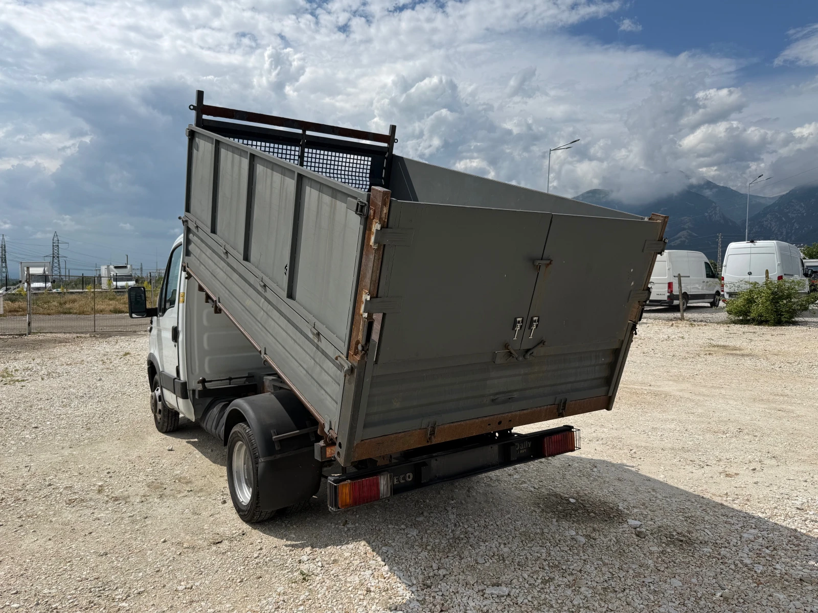 Iveco Daily 35C10 ТРИСТРАНЕН САМОСВАЛ, снимка 7 - Бусове и автобуси - 54944654