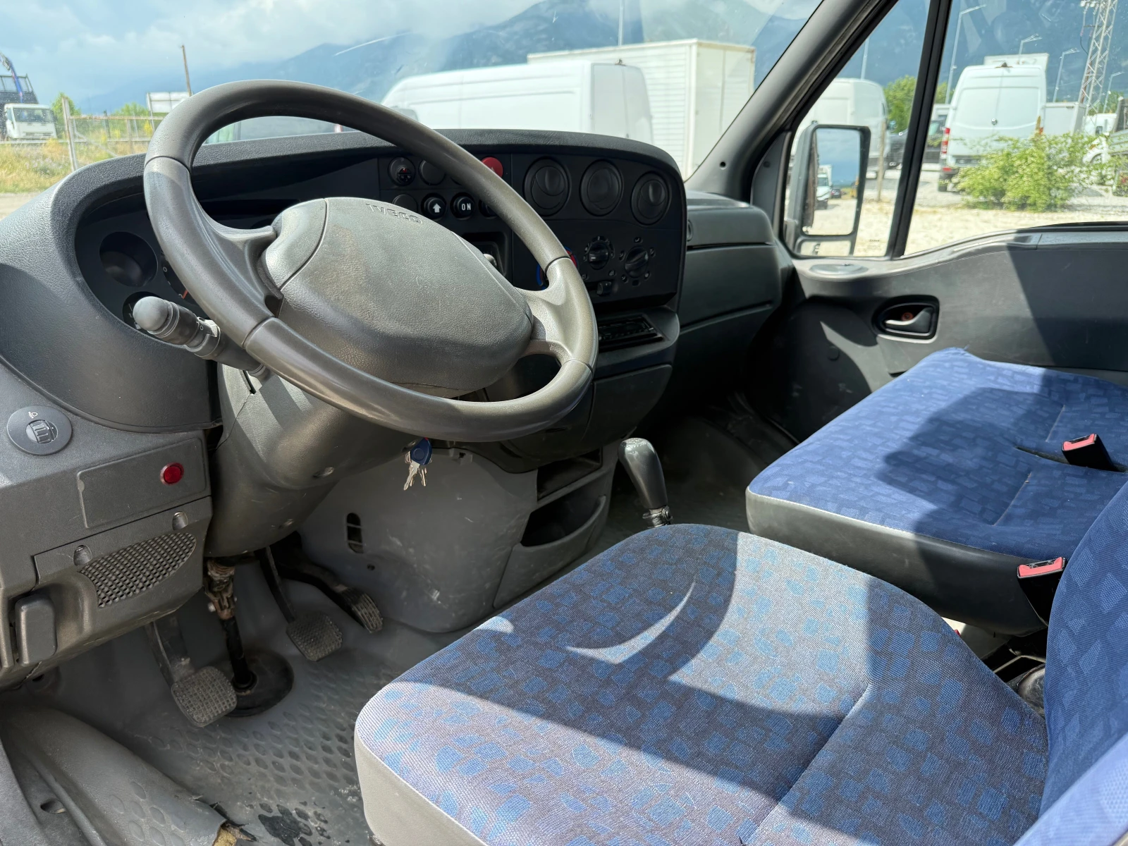 Iveco Daily 35C10 ТРИСТРАНЕН САМОСВАЛ, снимка 9 - Бусове и автобуси - 54944654