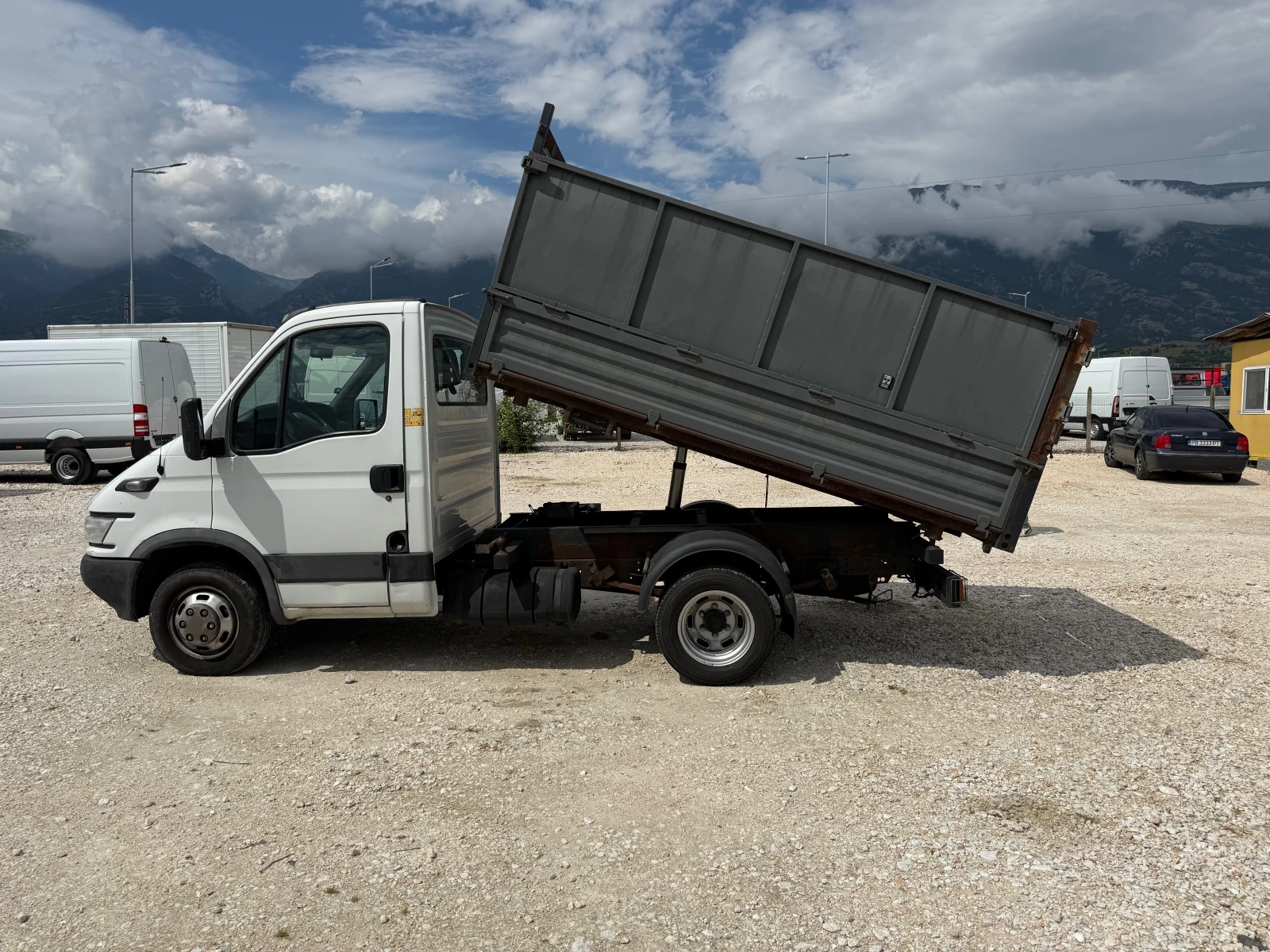Iveco Daily 35C10 ТРИСТРАНЕН САМОСВАЛ, снимка 8 - Бусове и автобуси - 54944654