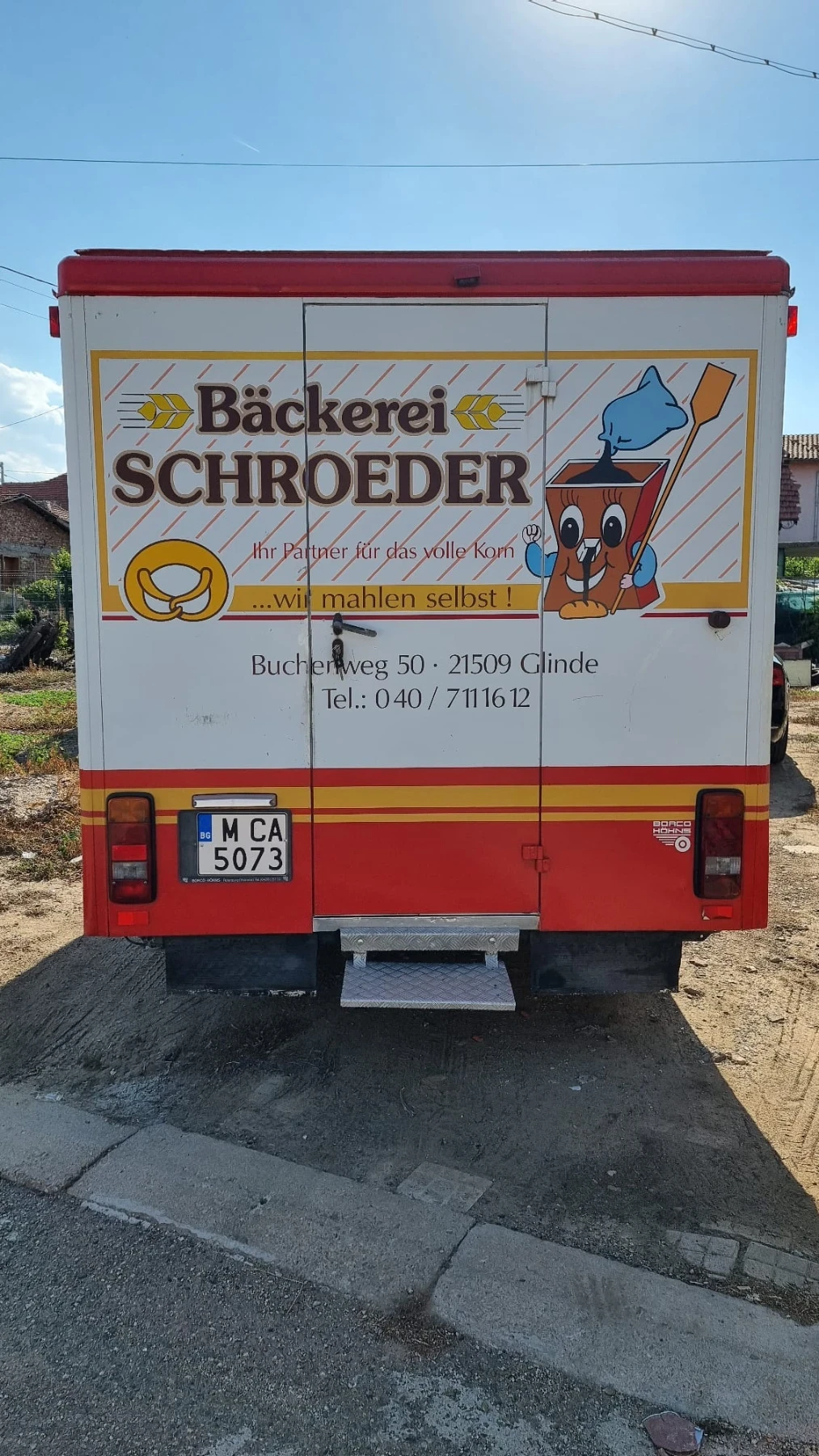 Кемпер Mercedes-Benz 100d - изображение 3