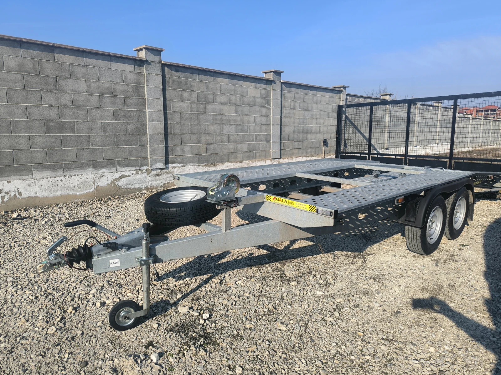 За автомобил Sirius Gala