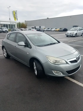 Opel Astra 1.4i, снимка 1