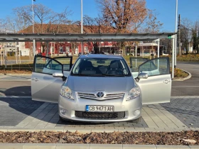 Toyota Auris, снимка 1