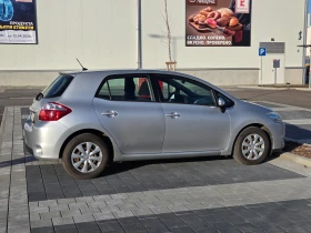 Toyota Auris, снимка 9