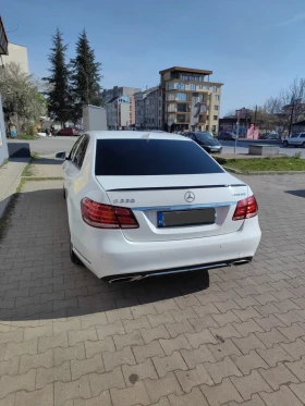 Mercedes-Benz E 220, снимка 2