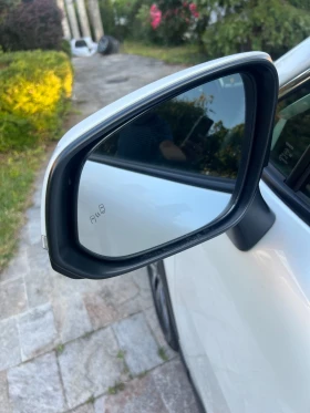 Toyota Corolla Cross 2.0 HEV EXECUTIVE | Auto.bg — изображение 15