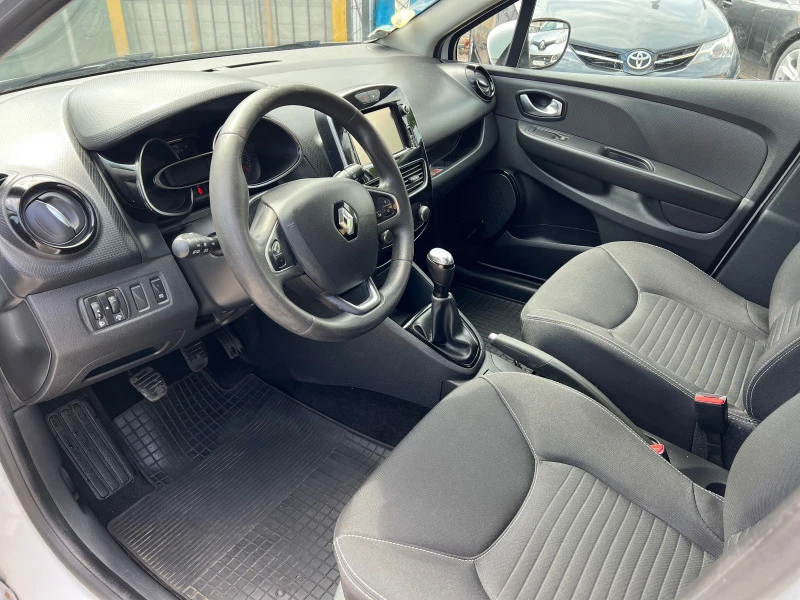 Renault Clio 1.5dci, снимка 9 - Автомобили и джипове - 46527884