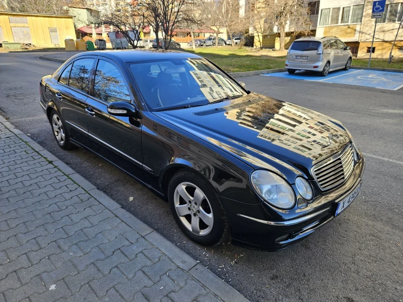 Mercedes-Benz E 200 Avantgarde , снимка 3 - Автомобили и джипове - 48400094