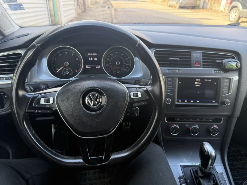 VW Alltrack Golf 1.8T НОВА!, снимка 4 - Автомобили и джипове - 48865335