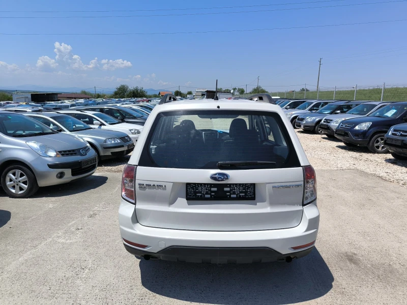 Subaru Forester 2.0i, снимка 5 - Автомобили и джипове - 50564992