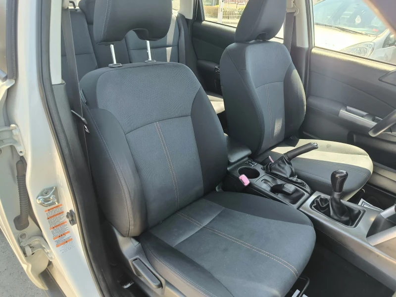 Subaru Forester 2.0i, снимка 8 - Автомобили и джипове - 50564992