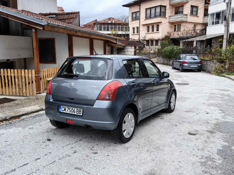 Suzuki Swift, снимка 4 - Автомобили и джипове - 52358503