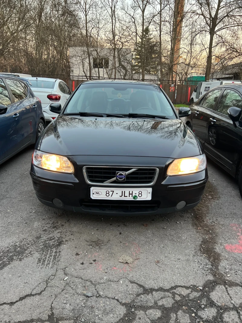 Volvo S60, снимка 2 - Автомобили и джипове - 52711916
