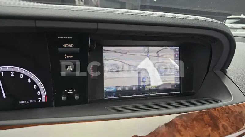 Mercedes-Benz S 550, снимка 16 - Автомобили и джипове - 55012424