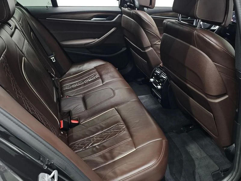 BMW 523 523d M Sport| 190к.с.| ВКЛ.ТЕХНОТЕСТ, снимка 11 - Автомобили и джипове - 55441610