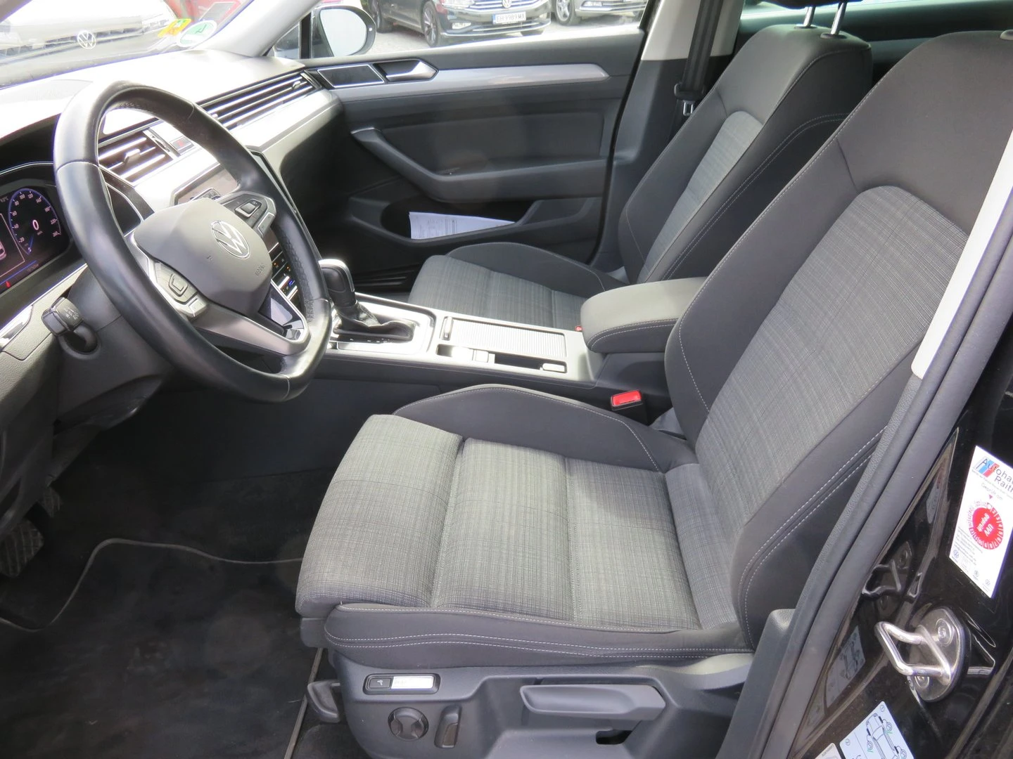 VW Passat VW Passat Var. Business 2.0 TDI SCR DSG - изображение 5