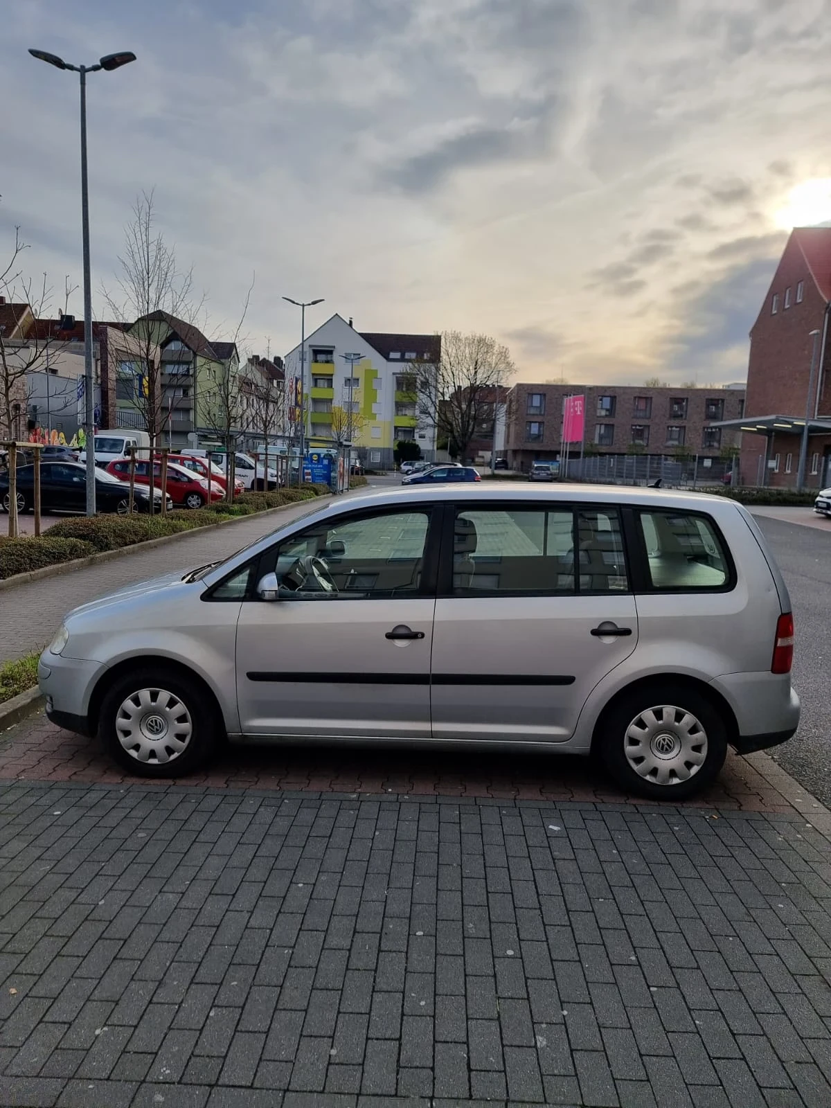 VW Touran FSI - изображение 9
