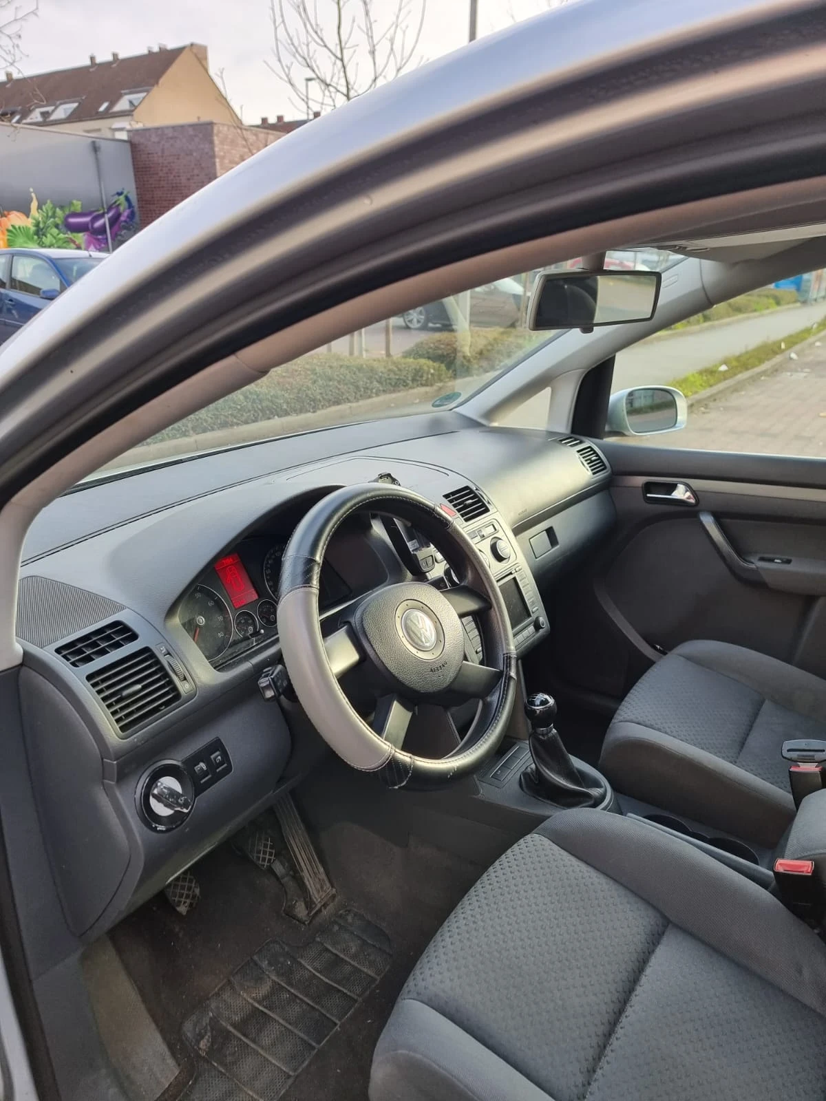 VW Touran FSI - изображение 6
