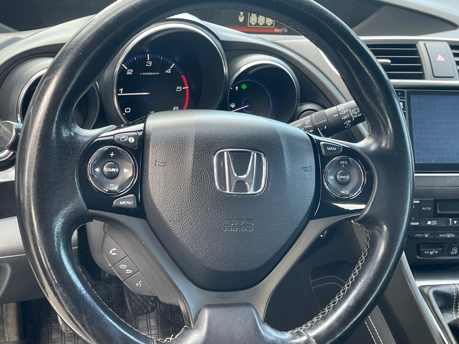Honda Civic TOURER - изображение 5