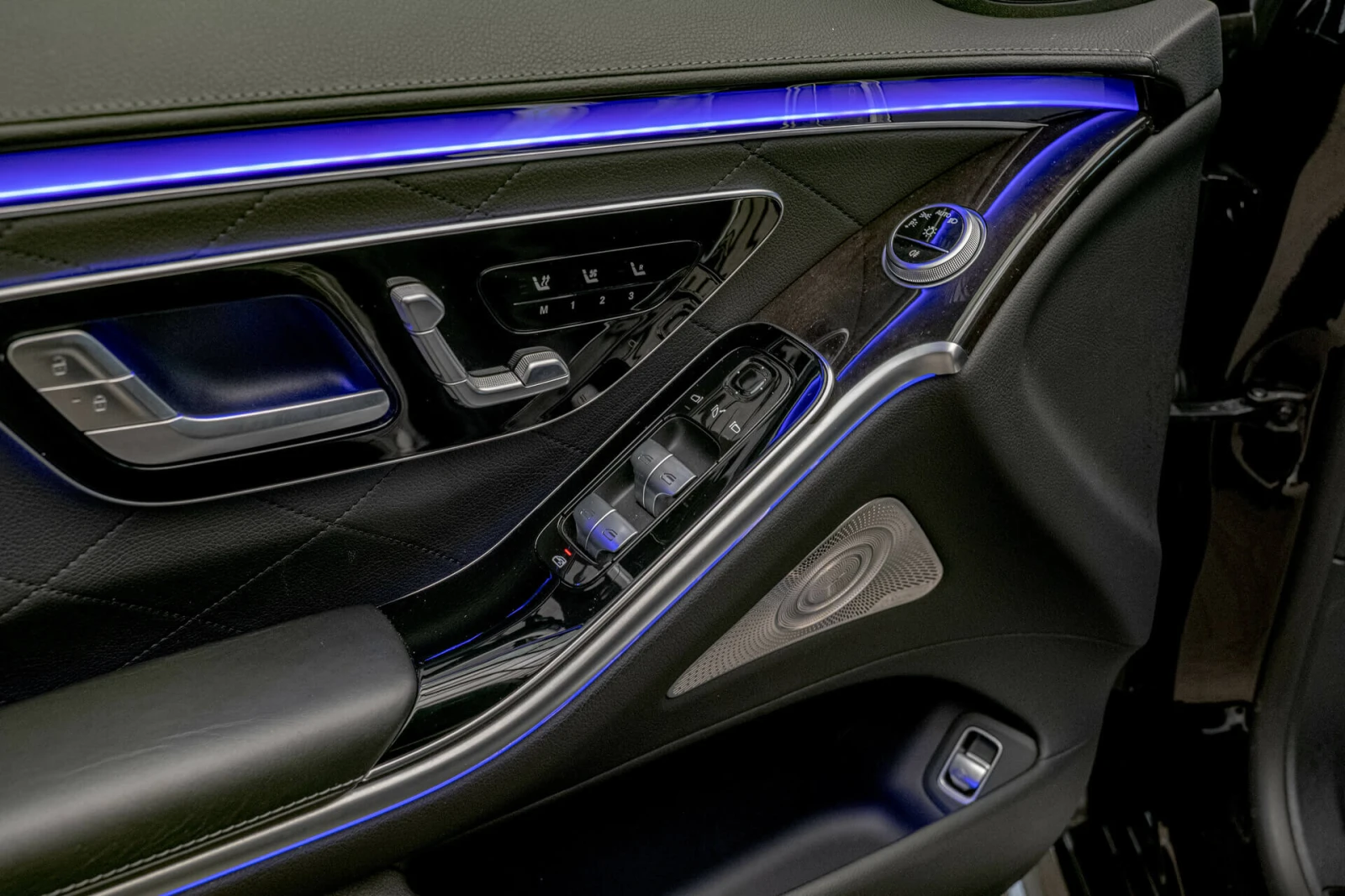 Mercedes-Benz S 400 d/4Matic/MultiBeam/Обдухване/Burmester/Амбиент/Пан - изображение 8