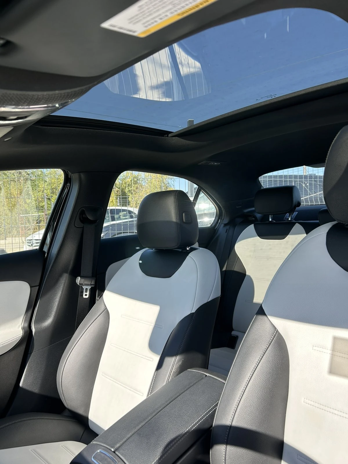 Mercedes-Benz A 35 2020 Mercedes-Benz A-Class - изображение 7