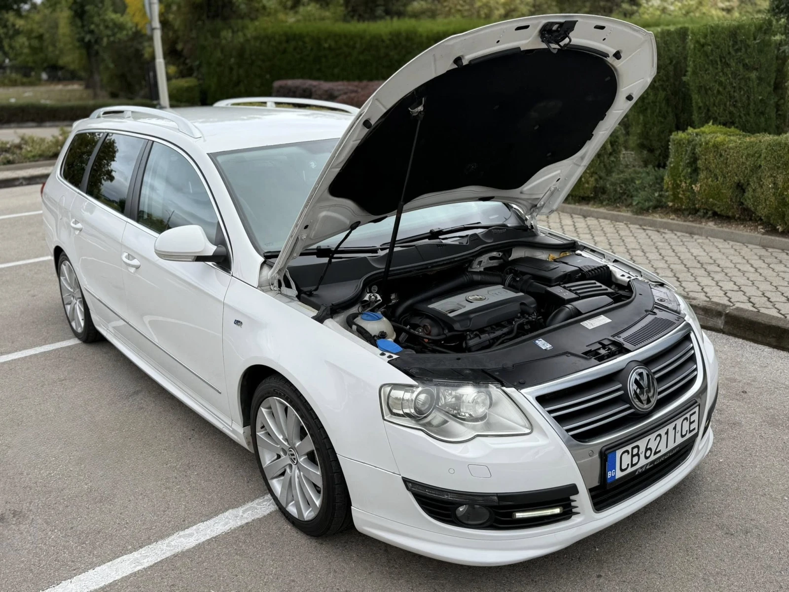 VW Passat 2.0T R line NEW TURBO ! | Mobile.bg   17