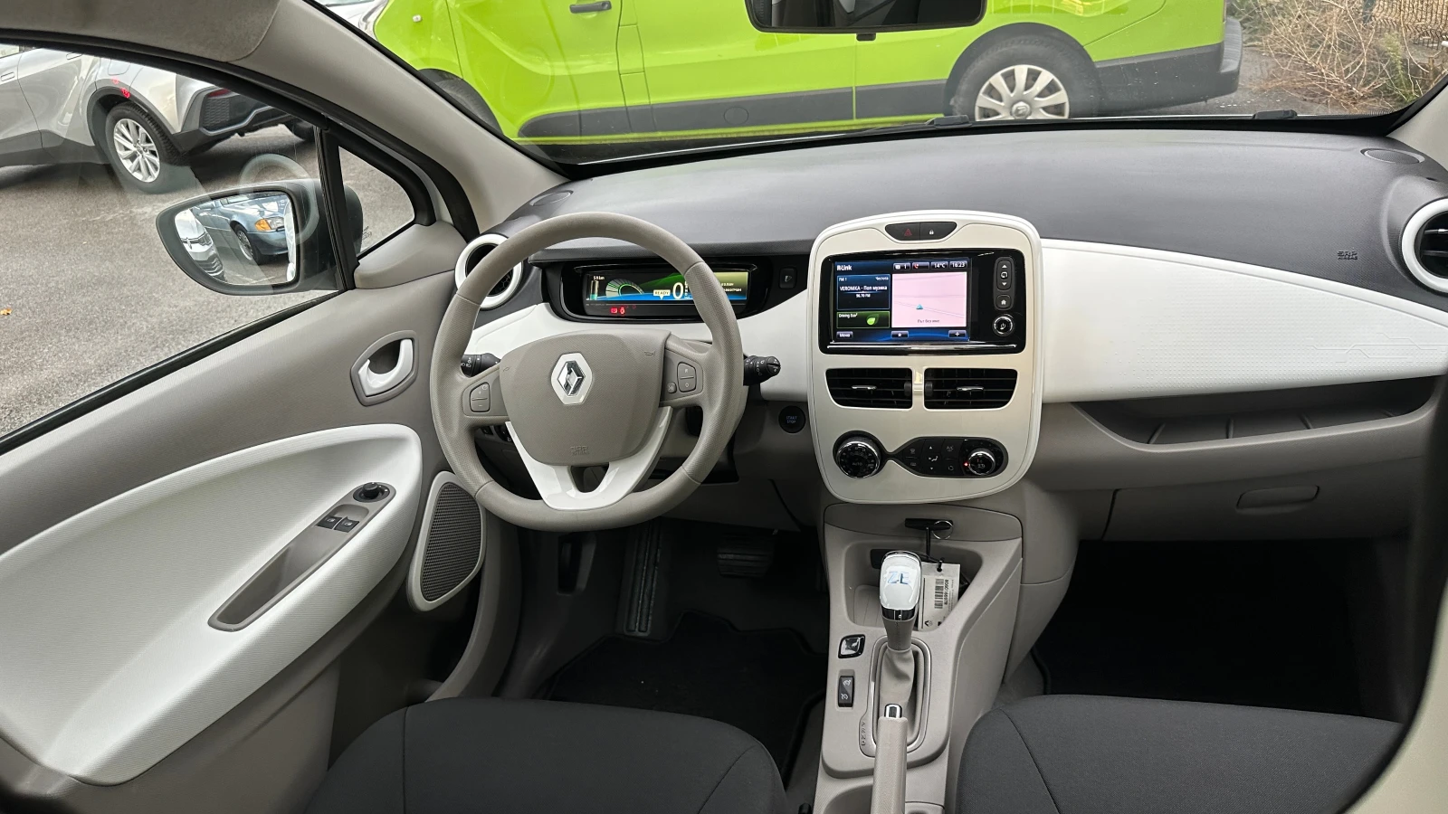 Renault Zoe Life 41 kWh   | Mobile.bg   13