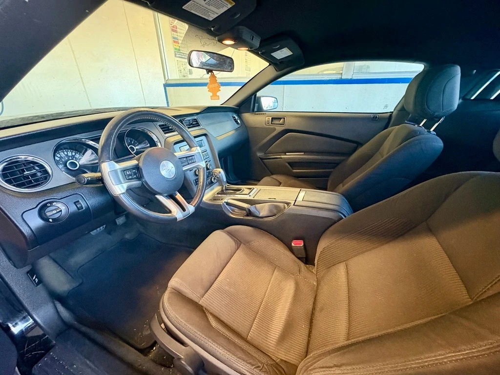 Ford Mustang V6 * * АВТОМАТИК * * CARFAX * * АВТО КРЕДИТ * *  - изображение 6