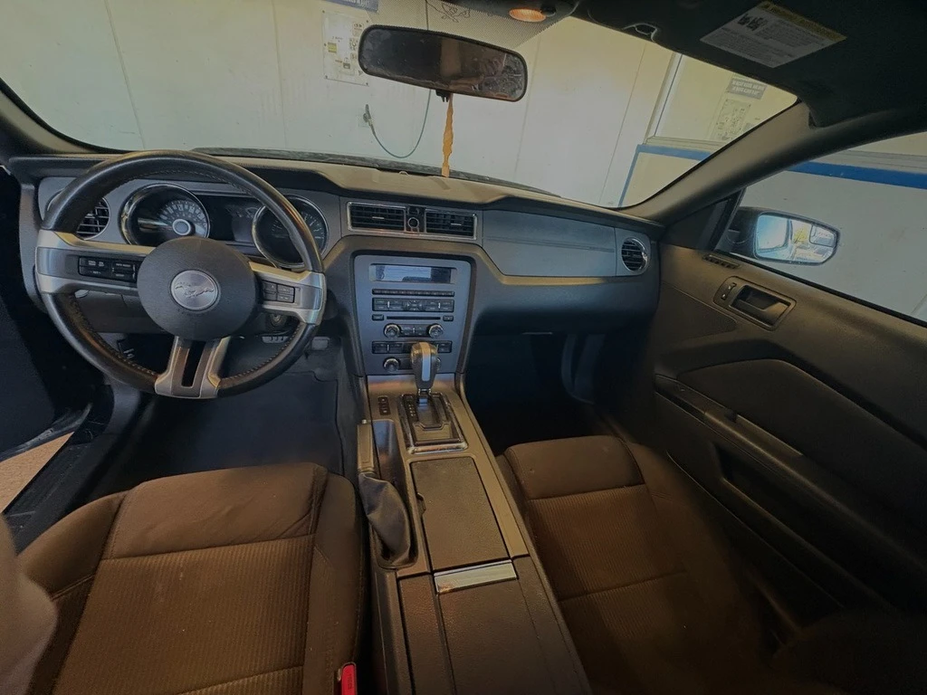 Ford Mustang V6 * * АВТОМАТИК * * CARFAX * * АВТО КРЕДИТ * *  - изображение 8